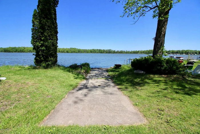 Baseline Lake Lodge - Real Estate Listing